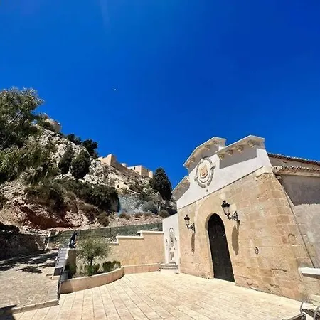 Rustic With Mountain & Castle Views And Pool *